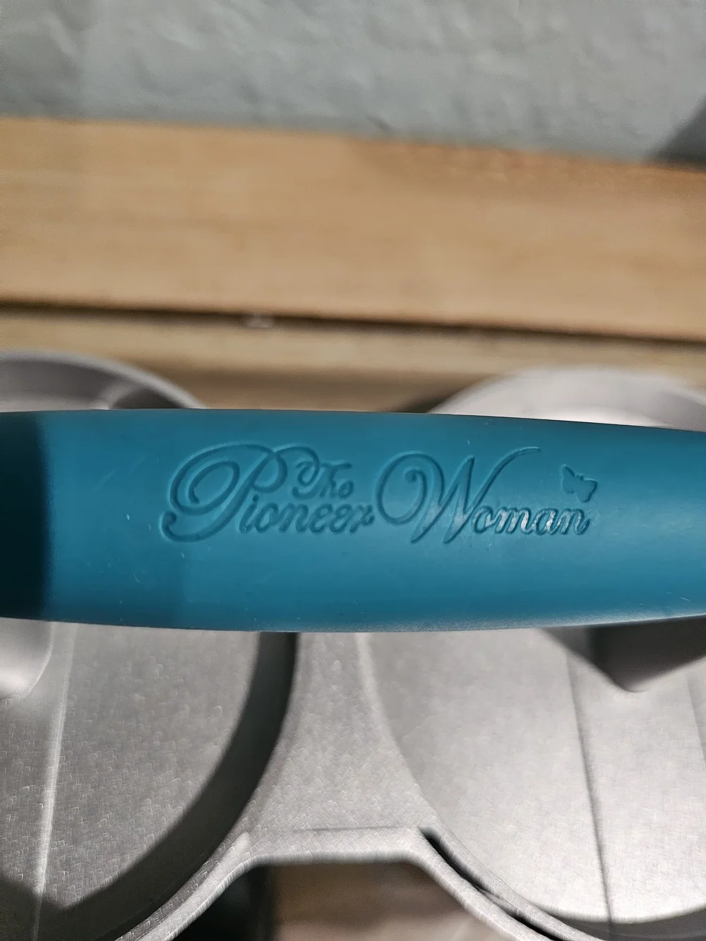 The Pioneer Woman Silver Double Burger Press with Teal Handle